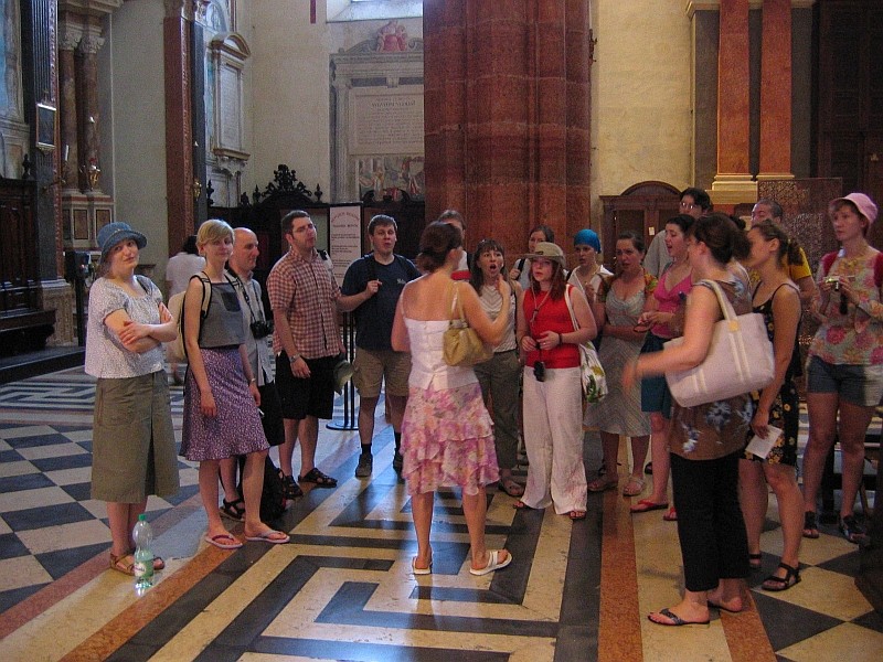 Improwizowany występ w werońskiej katedrze.