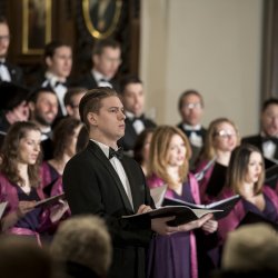 2017-04-24_Koncert_Kosciol_Sw_Krzyza_-28_1440